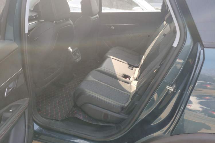 Used Peugeot 5008 2017 350THP 5-Seat Elite Edition
