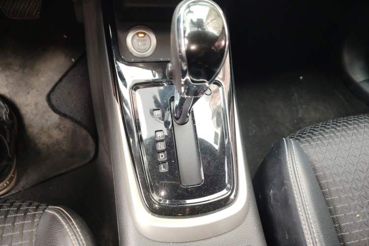 Used Nissan Tiida 2019 1.6L CVT Smart Drive Version China VI Standard
