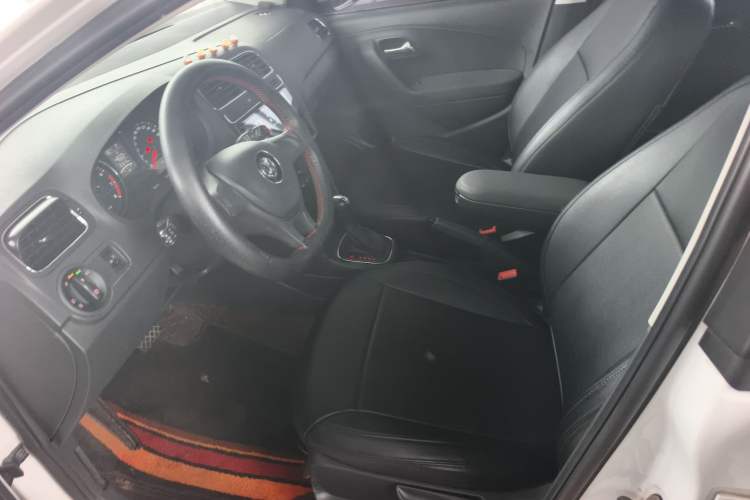 Used Volkswagen Polo 2014 1.6L Automatic Comfort Edition