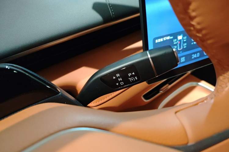 Used  S07 2024 215Max Qiankun Intelligent Driving ADS SE Range-Extended Version
