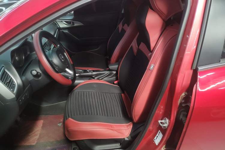 Used Mazda Mazda 3 Axela 2017 Sedan 1.5L Automatic Comfort Model Emission Standard China V
