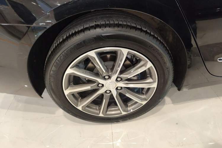 Used Buick LaCrosse 2022 652T Luxury Version
