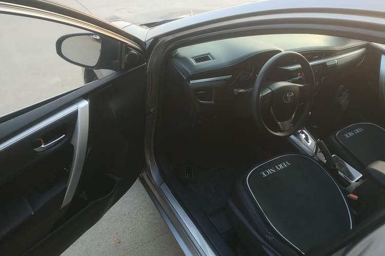 Used Toyota Corolla 2017 1.2T CVT GL
