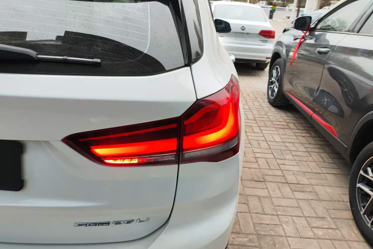 Used BMW X1 2022 sDrive25Li Leading Model
