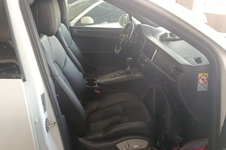 Used Porsche Macan 2018 Macan 2.0T