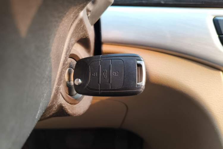 Used Baojun 730 2016 1.8L iAMT Luxury Model 7 Seats