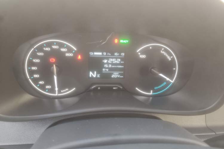 Used Wuling Hongguang New Energy 2024 All-Electric Model 300KM Standard Version
