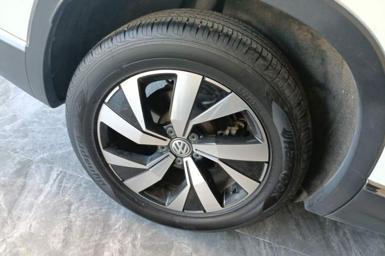 Used Volkswagen Tayron 2019 330TSI Two-Wheel-Drive Luxury Version China V Emission Standard
