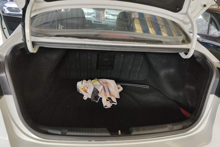 Used Kia K3 2013 1.6L Manual GLS
