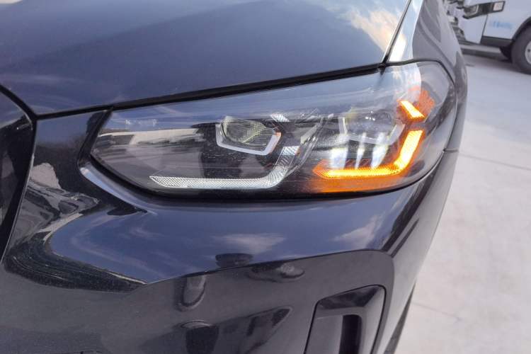 Used BMW iX3 2023 Leading Type
