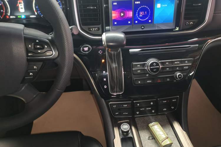 Used GAC Trumpchi M8 2018 320T Luxury Edition
