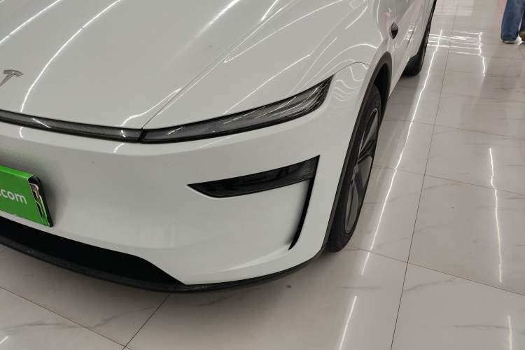 Used Tesla Model Y 2025 Rear-Wheel-Drive Version