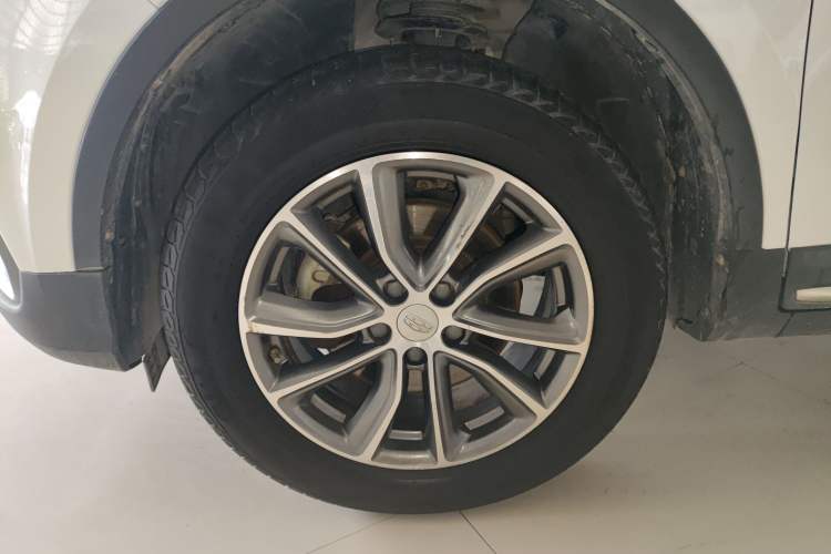 Used Geely Auto Emgrand X7 Sport 2018 1.8TD Automatic Two-Wheel Drive Smart Connect 4G Internet Edition