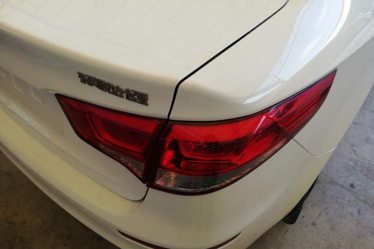 Used Kia K2 2015 Sedan 1.4L Automatic GLS