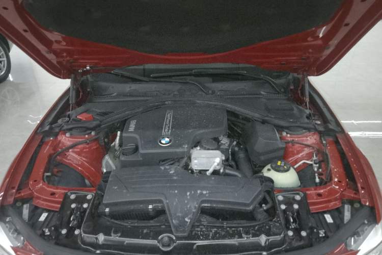 Used BMW 3 Series 2015 320Li Luxury Edition Fashion Model
