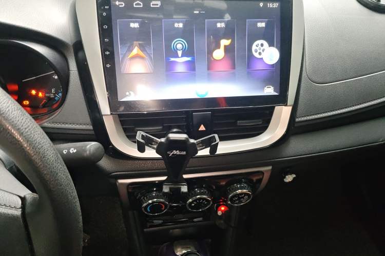 Used Toyota YARiS L 2017 1.5E CVT Dynamic Edition
