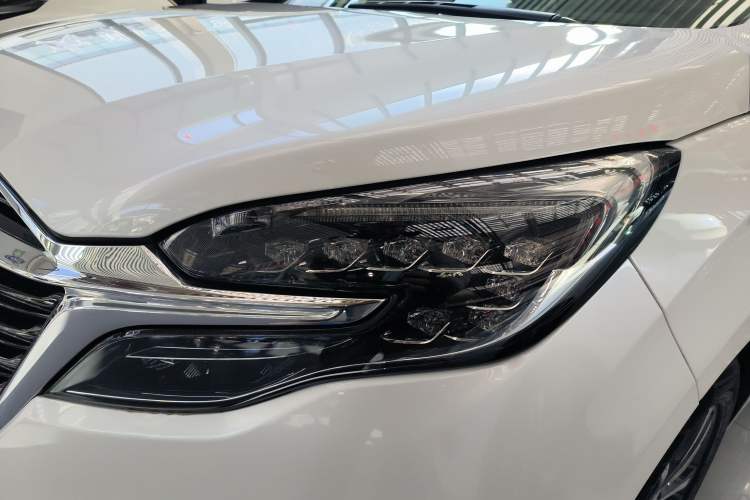 Used Buick GL8 2022 ES Landtrek 653T Comfort Edition
