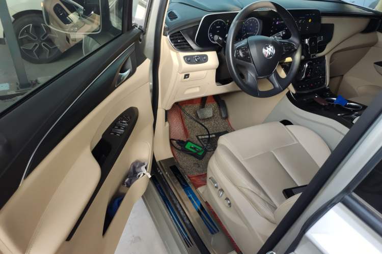 Used Buick GL8 2022 ES Landtrek 653T Luxury Edition
