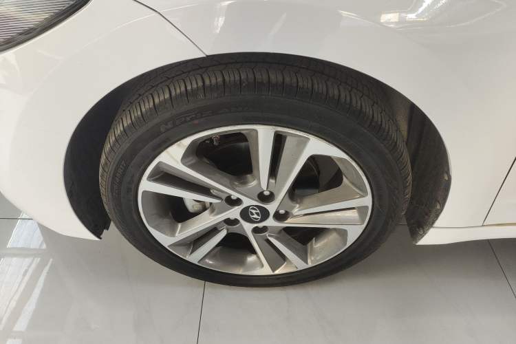 Used Hyundai Elantra 2016 1.6L Automatic ZhiXuan – Elite Version
