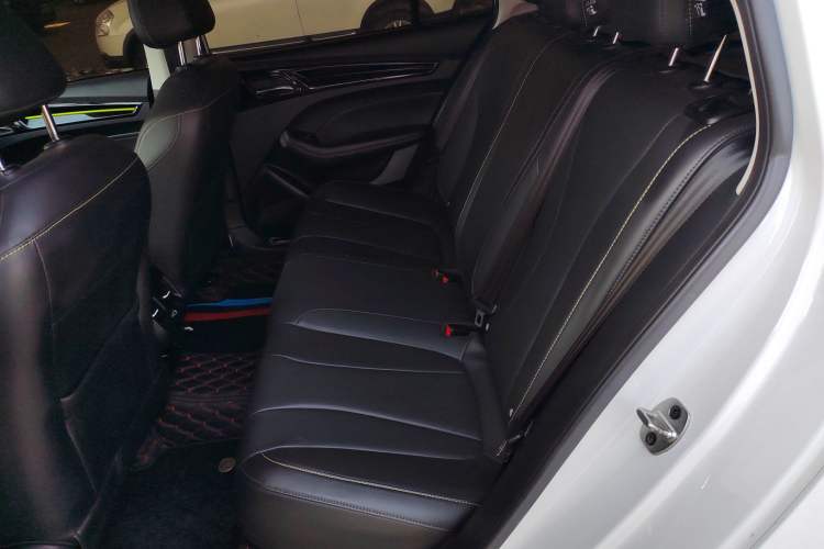 Used Roewe i5 2021 Revised Version 1.5L CVT Diamond Edition