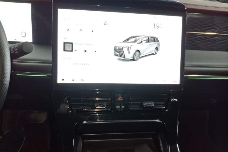 Used GAC Trumpchi M8 2023 Zongshi Series Dual-Motor Supreme Edition