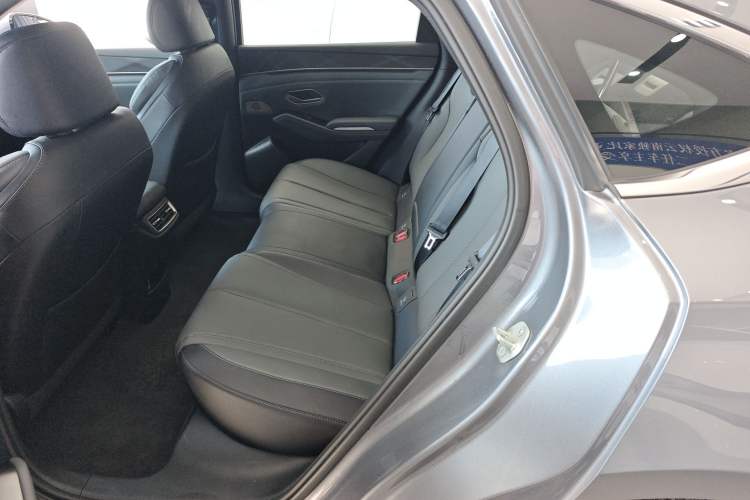 Used BYD Qin L 2025 DM-i Smart Drive 120KM Superior Model
