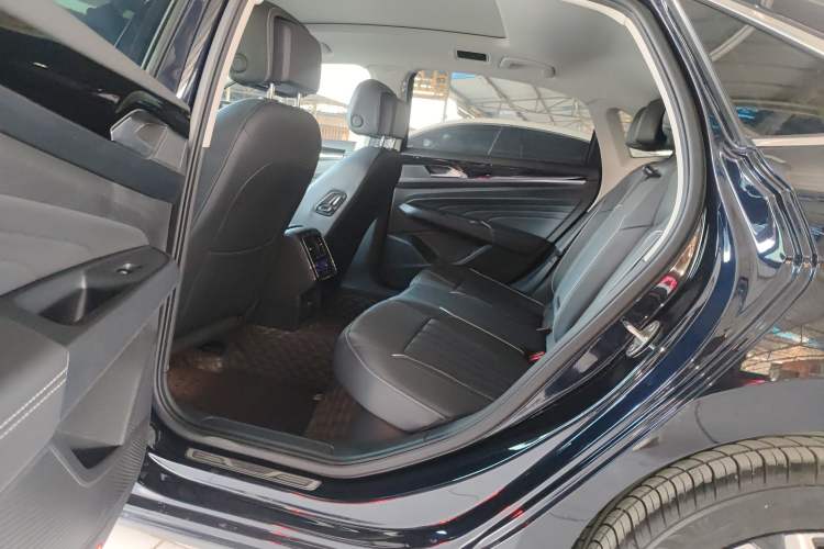 Used Volkswagen Passat 2024 330TSI Elite Edition
