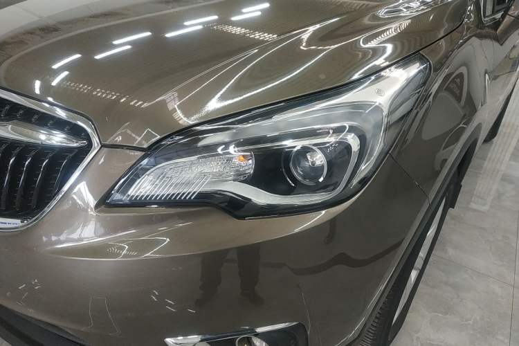 Used Buick Envision 2018 20T Two-Wheel-Drive Elite Model
