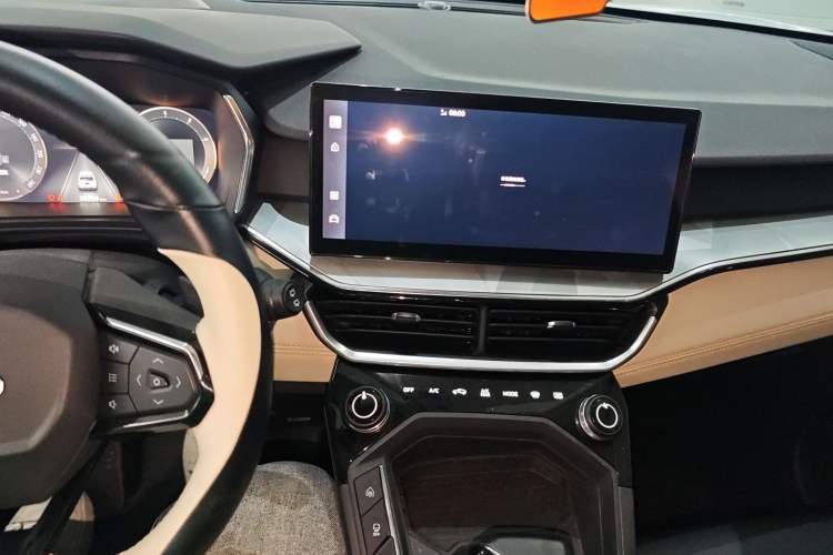 Used Lynk & Co 06 2023 Remix 1.5T Plus Model
