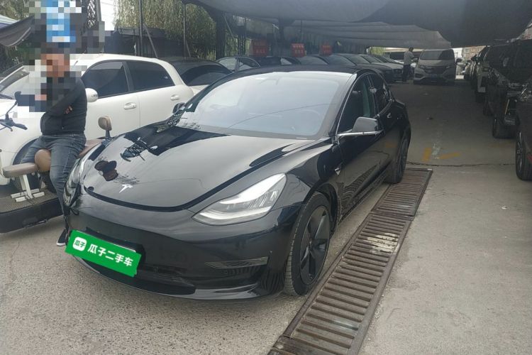 Used Tesla Model 3 2019 Long-Range All-Wheel-Drive Version
