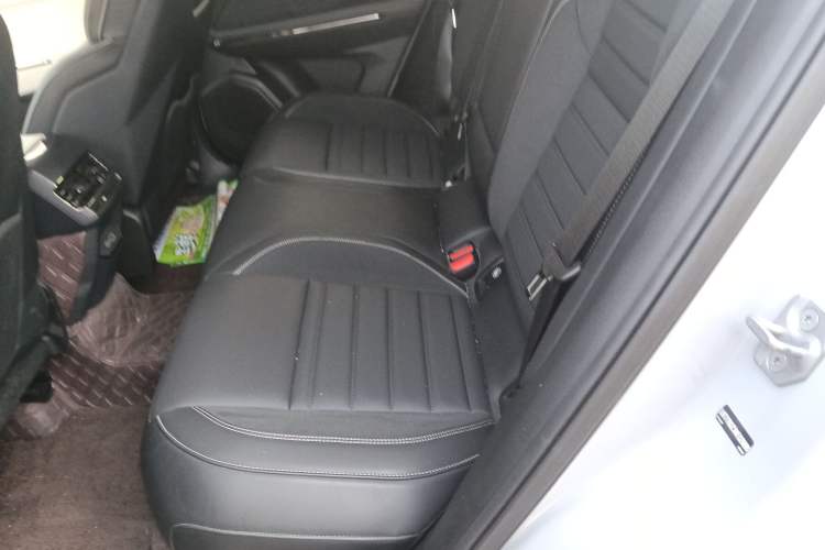 Used Lynk & Co 01 EM-P 2023 1.5TD EM-P Dawn Edition
