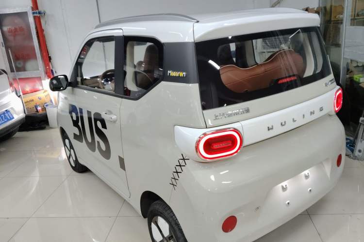 Used Wuling Hongguang MINIEV 2024 3rd Generation 215km Advanced Version

