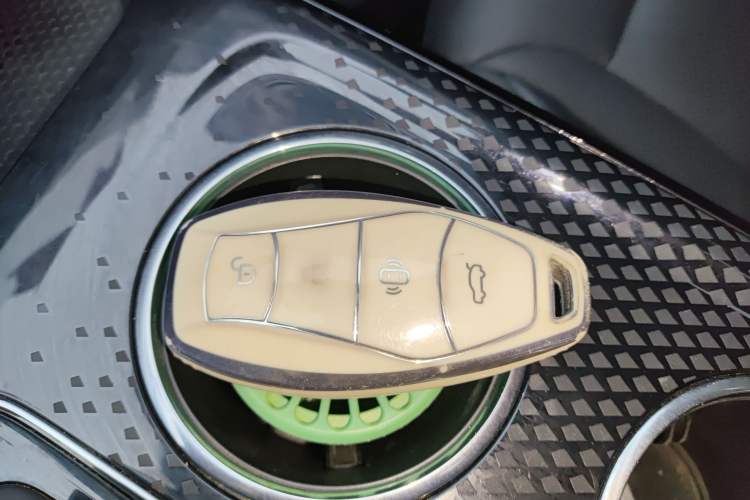 Used Hongqi HS3 2023 1.5T Two-Wheel Drive Shanwei Edition
