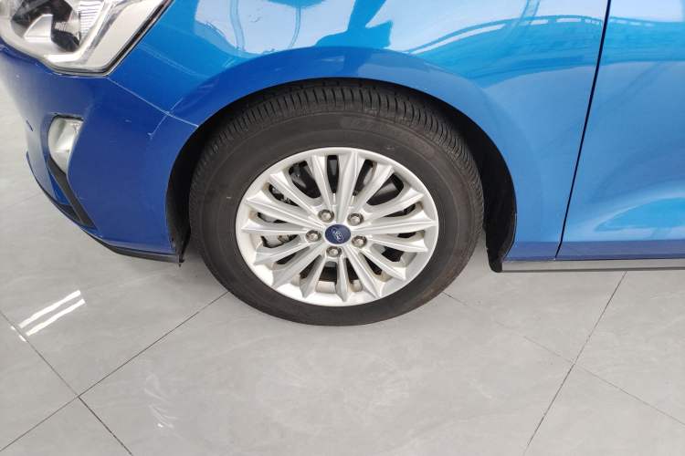 Used Ford Focus 2019 Hatchback EcoBoost 180 Automatic Trendy Model
