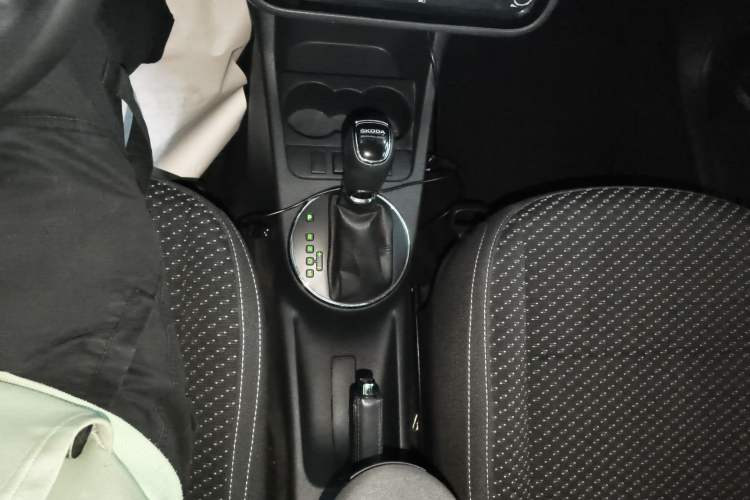 Used Skoda Fabia 2014 1.6L Automatic Sport Edition
