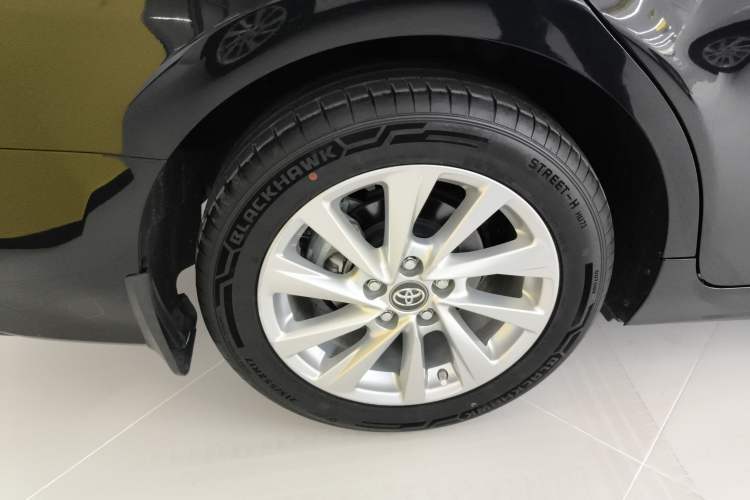 Used Toyota Camry 2021 2.0G Luxury Edition
