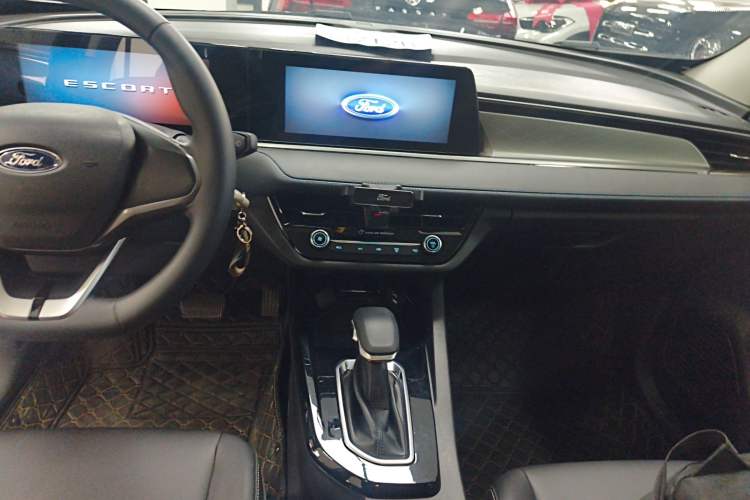 Used Ford Escort 2021 1.5L Automatic Platinum Edition
