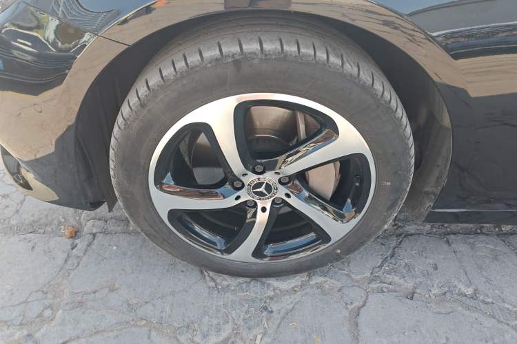 Used Mercedes-Benz E-Class 2017 Restyled E 300 Sport Edition