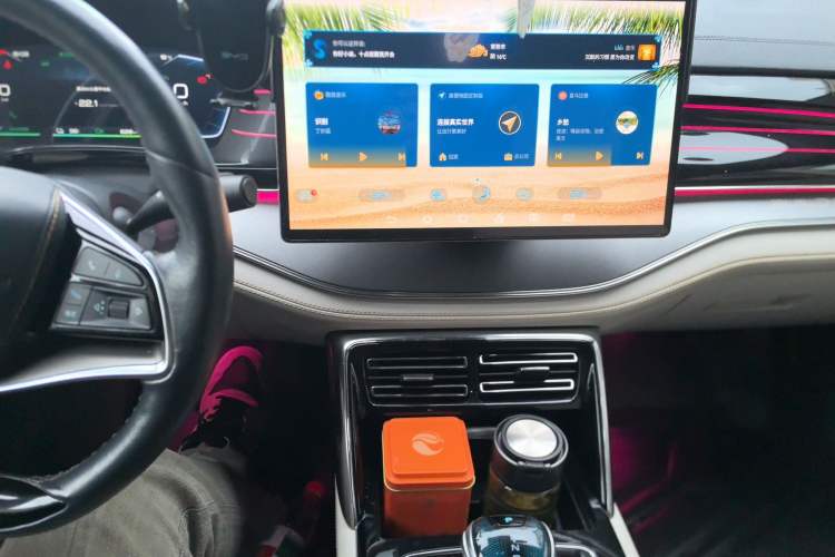 Used BYD Tang New Energy 2022 EV 635 km All-Wheel-Drive Flagship Model
