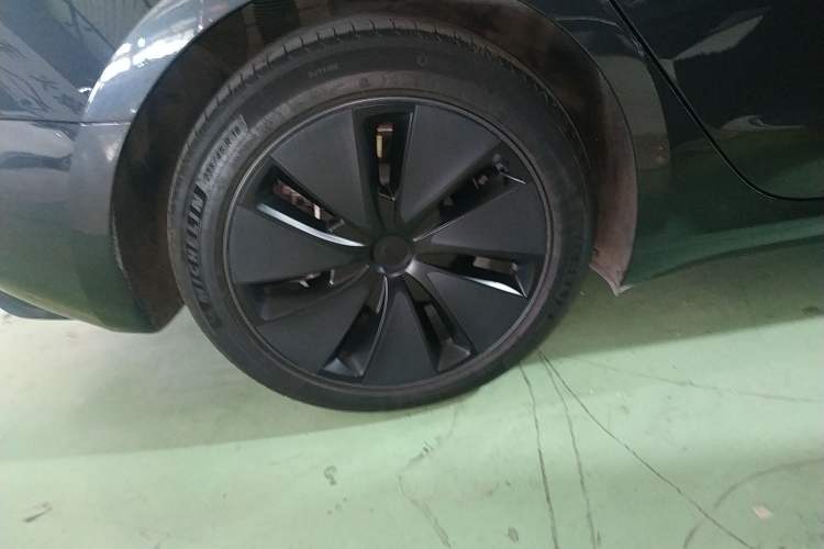 Used Tesla Model 3 2023 Rear-Wheel-Drive Version