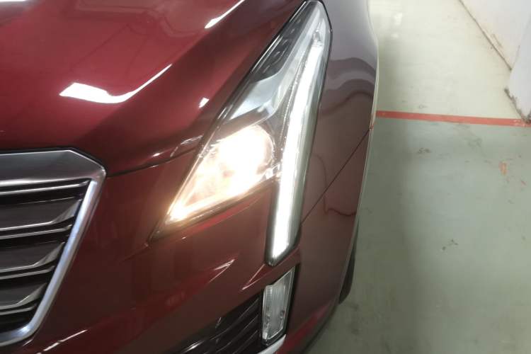 Used Cadillac XT5 2018 25T Luxury Model