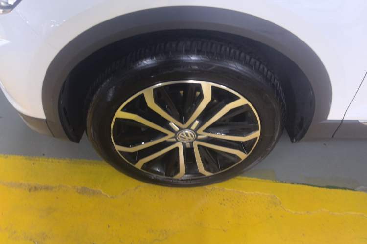 Used Volkswagen T-ROC 2020 280TSI DSG Two-Wheel Drive Comfort Version