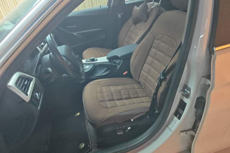 Used BMW 3 Series 2016 320Li Ambition Model
