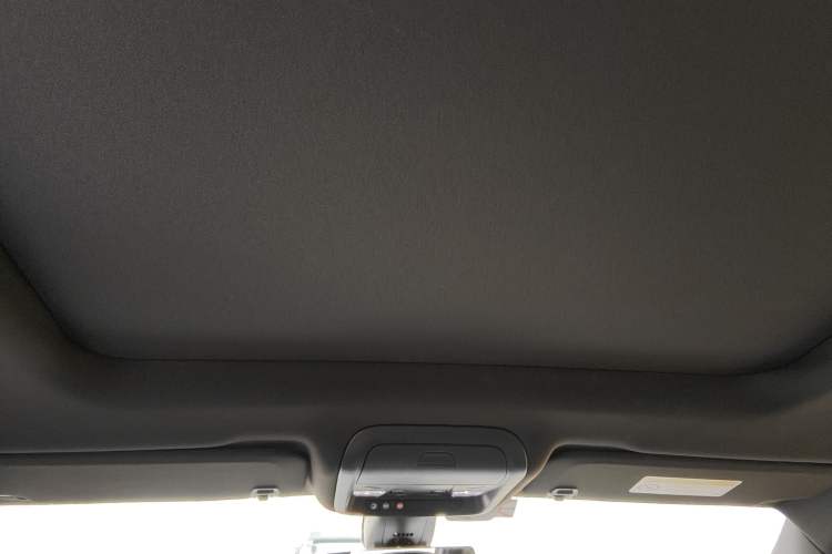 Used Cadillac XT6 2022 2.0T Six-Seater Four-Wheel Drive Luxury Version