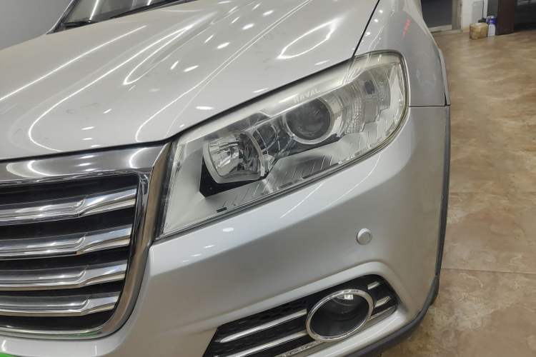 Used Haval H6 2015 Revised Version Sport Edition 1.5T Manual Transmission Two-Wheel Drive Elite Grade