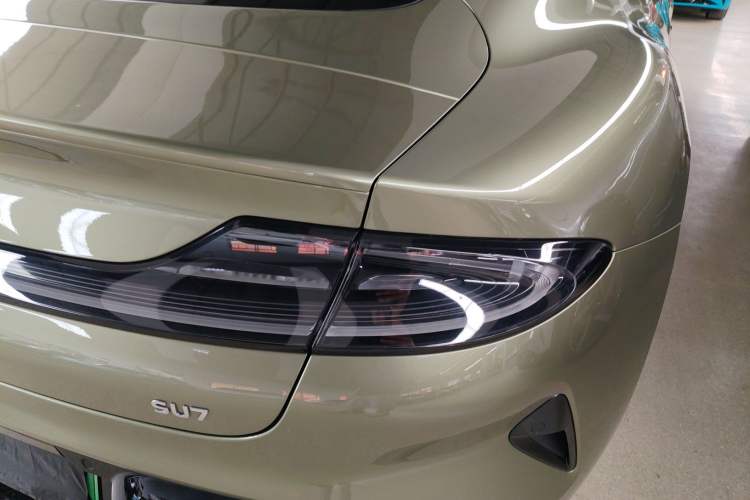 Used  SU7 2024 Rear-Drive Long-Range Intelligent Driving Version
