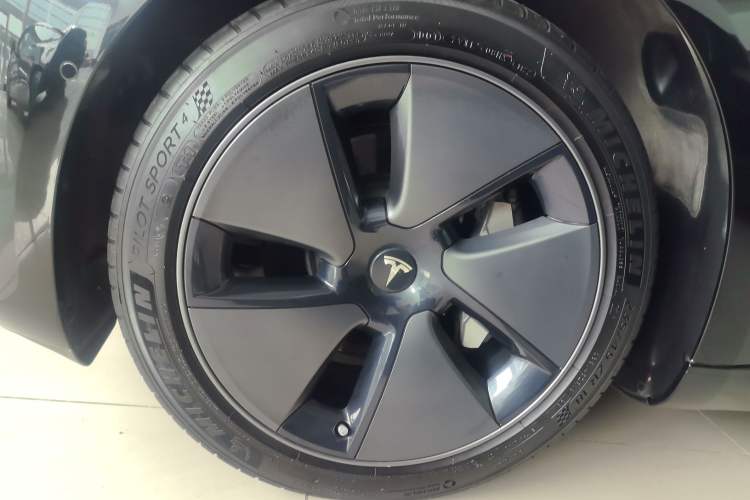 Used Tesla Model 3 2022 Rear-Wheel-Drive Version