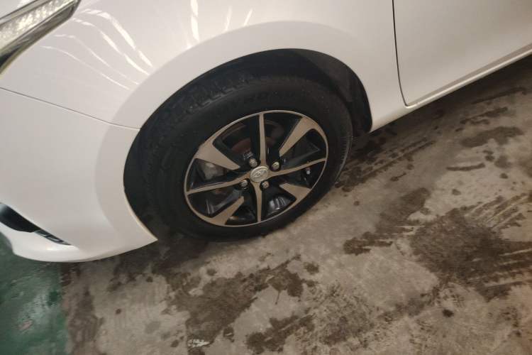 Used Toyota YARiS L 2015 1.5E Automatic Charm Edition
