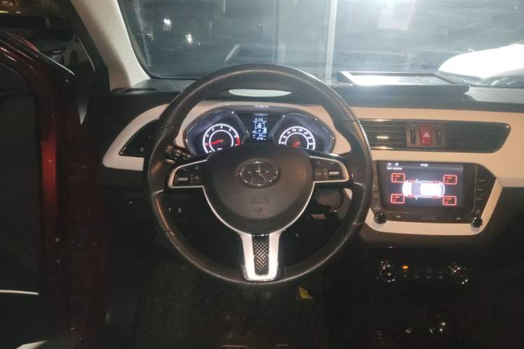 Used  Refine S2 2015 1.5L CVT Luxury Smart Version