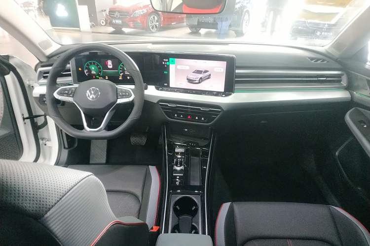 Used Volkswagen Lamando 2025 Lavida L 280TSI DSG Cool & Spicy Edition
